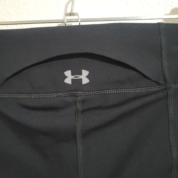 Under Armour leggings with heel straps size xs - Picture 14 of 16